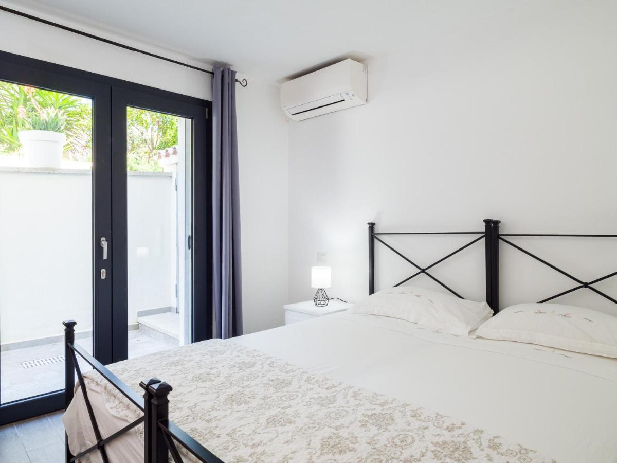 Wlofts 13 By Klodge Olbia Luaran gambar